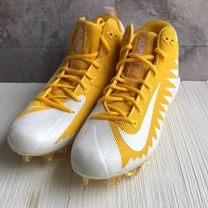 Nike Men’s Alpha Menace Football Cleats